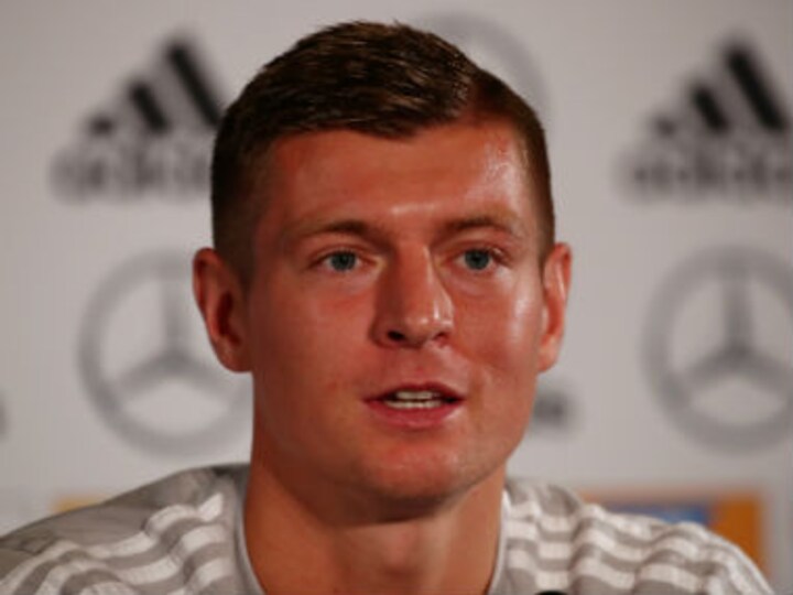Toni Kroos says Germany teammate Leroy Sane must improve his attitude in order to become a match-winner
