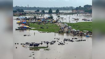 Heavy rains lash parts of Uttar Pradesh, lead to waterlogging and traffic snarls; evacuation ordered in low-lying areas