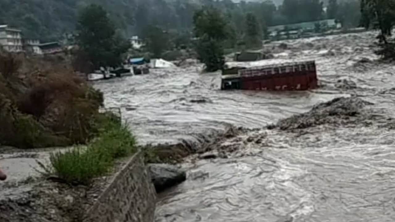 flash flood video