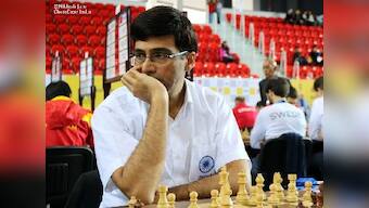 Tata Steel Chess: Viswanathan Anand has mixed day as world champion Magnus Carlsen continues dominant run