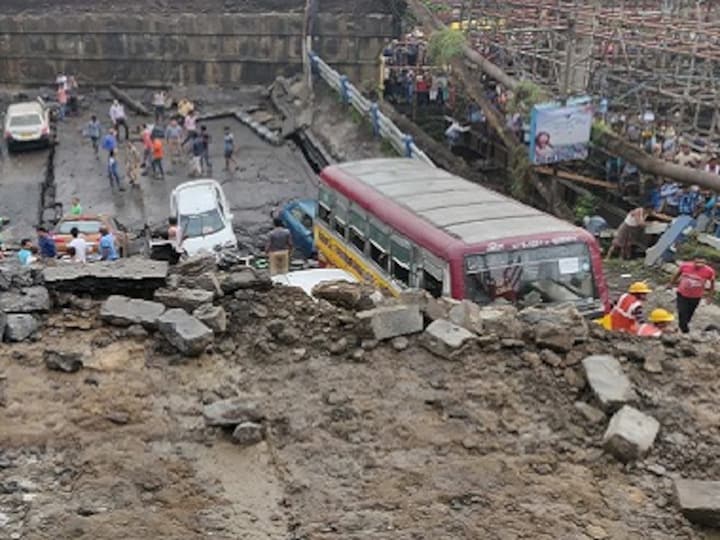 Majerhat bridge collapse in Kolkata: West Bengal PWD issued tender for flyover's repair work in April 2018