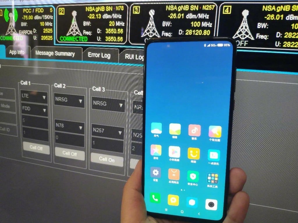 Xiaomi Mi Mix 3 with 5G network. Image: Weibo