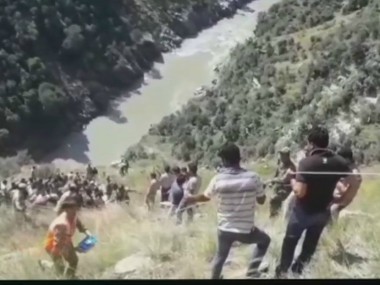 Minibus plunges into over-300-feet gorge in J&K's Kishtwar; at least 13 people killed, 13 injured Minibus plunges into over-300-feet gorge in J&K's Kishtwar; at least 13 people killed, 13 injured