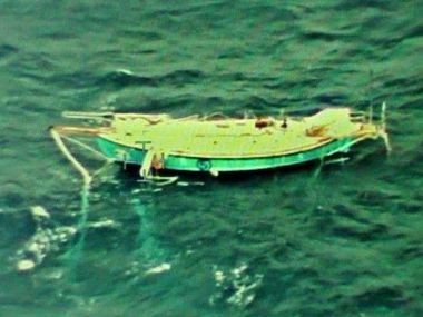 Abhilash Tomy's damaged yatch stranded in Indian Ocean. Image courtesy: Twitter/ @indiannavy