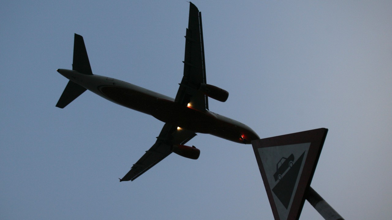 Air travel picks up in India; curbs and border measures hold back recovery of Asia Pacific tourism industry Air travel picks up in India; curbs and border measures hold back recovery of Asia Pacific tourism industry