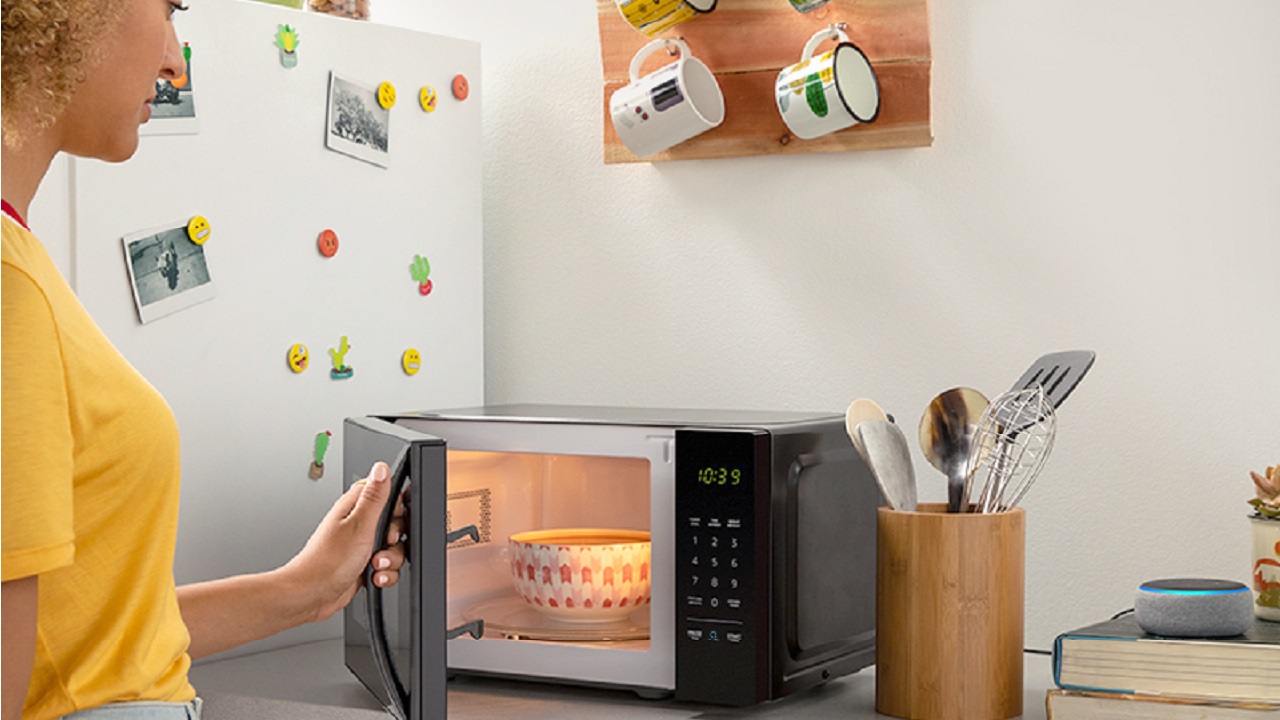 Amazon has officially announced a microwave that understands Alexa commands Amazon has officially announced a microwave that understands Alexa commands
