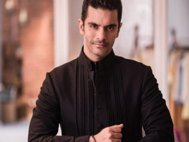 Angad Bedi cast as lawyer in ALTBalaji's upcoming courtroom drama The Verdict – State Vs Nanavati Angad Bedi cast as lawyer in ALTBalaji's upcoming courtroom drama The Verdict – State Vs Nanavati