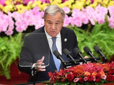 UN chief appeals to nations to make 'political compromises' to tackle climate change, challenges them to work together UN chief appeals to nations to make 'political compromises' to tackle climate change, challenges them to work together