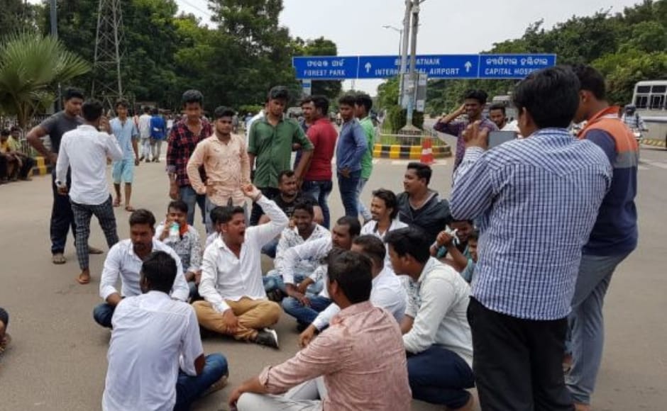 In Odisha, stick-wielding protesters attempted to block NH-16 in Bhubaneswar. Image Courtesy: Manish Kumar/ 101Reporters In Odisha, stick-wielding protesters attempted to block NH-16 in Bhubaneswar. Image Courtesy: Manish Kumar/ 101Reporters