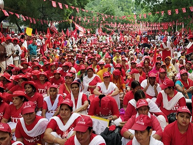 Farmers and labourers hold mega rally in Delhi, warn Modi govt will pay 'heavy price' for 'anti-people' policies Farmers and labourers hold mega rally in Delhi, warn Modi govt will pay 'heavy price' for 'anti-people' policies