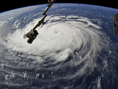 Hurricane Florence spirals towards North and South Carolina; strengthens into potentially catastrophic Category 4 storm Hurricane Florence spirals towards North and South Carolina; strengthens into potentially catastrophic Category 4 storm