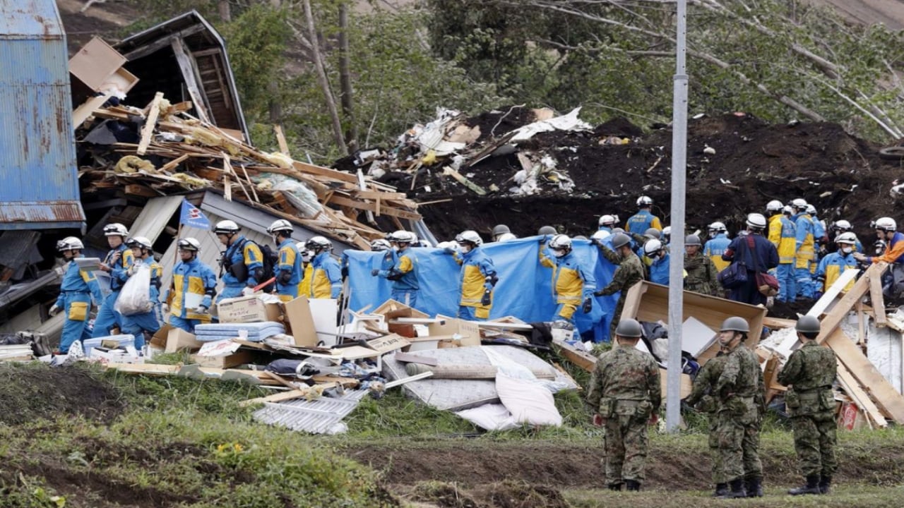 Toll rises to 44 dead in Japan earthquake; Toyota Motors suspends