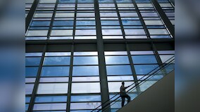 What does it take to get a decent raise in the US job market? The answer's straightforward - quit your job