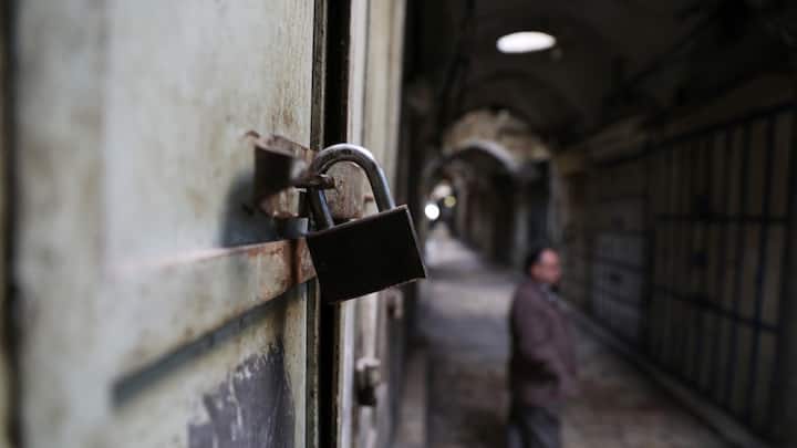 Weekend lockdown in Kerala as COVID-19 cases surge, Centre to send 6-member team