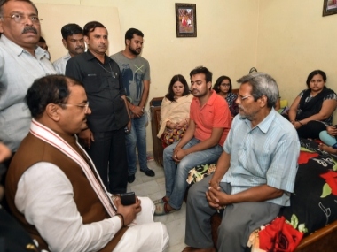 Apple executive Vivek Tiwari killed in Lucknow: Keshav Prasad Maurya visits kin of deceased, assures justice Apple executive Vivek Tiwari killed in Lucknow: Keshav Prasad Maurya visits kin of deceased, assures justice