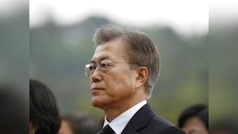 Moon Jae-in, Shinzo Abe back dialogue to resolve South Korea-Japan dispute as two leaders meet on sidelines of ASEAN in Bangkok
