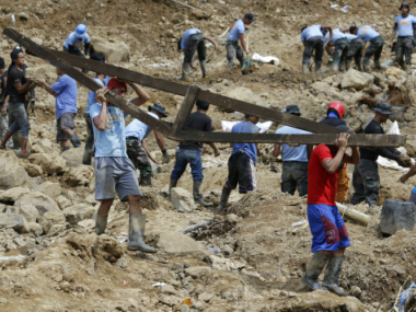 Philippines typhoon toll rises to 81; 59 people still missing as rescue teams dig through landslide in Itogon Philippines typhoon toll rises to 81; 59 people still missing as rescue teams dig through landslide in Itogon