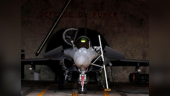 Modi govt's Rafale deal €246.11 mn costlier than UPA's due to lack of bank guarantees from France, reports The Hindu