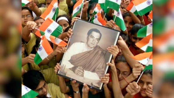 Rajiv Gandhi assassination convict AG Perarivalan's mother meets Tamil Nadu governor, seeks son's release