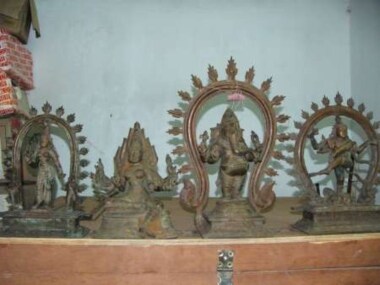 Tamil Nadu's Idol Wing recovers 56 stone idols, 22 pillars, 12 metal statues from businessman Ranvir Shah's home