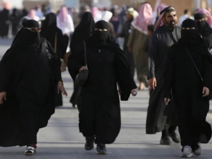 Saudi woman's case against father stirs 'guardianship' debate after court orders him to get her a passport