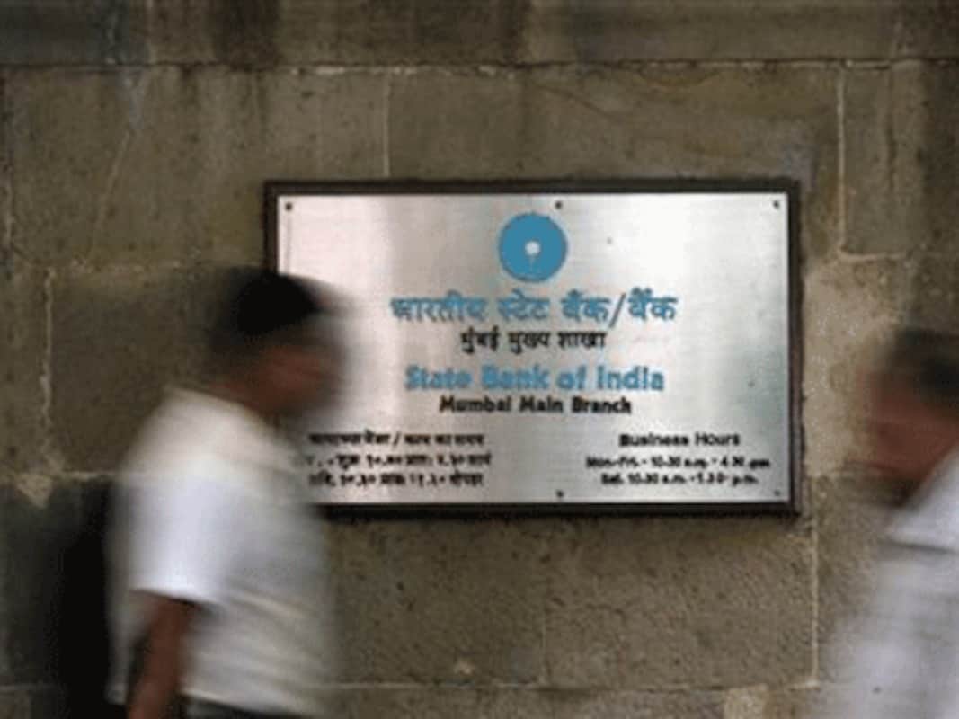 Coronavirus Outbreak Sbi Introduces Staggered Timings From 7 Am