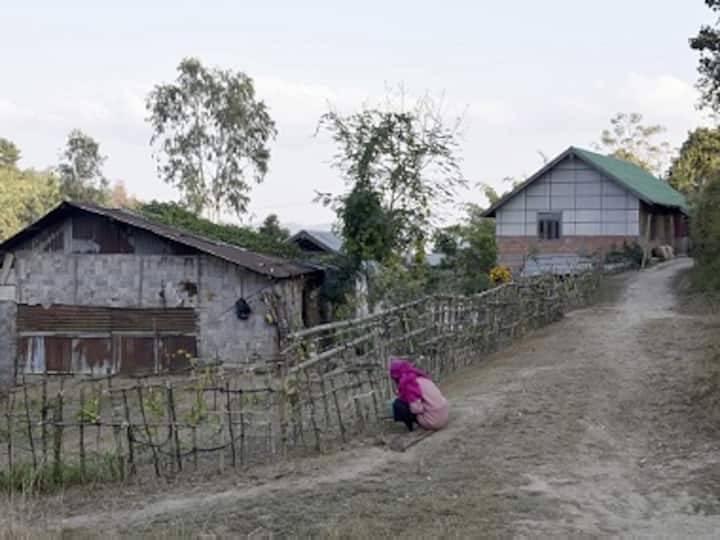 India's rural households have just enough monthly surplus to buy a ceiling fan; Andhra Pradesh, Jharkhand among poorest states