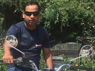 Uttar Pradesh constables Prashant and Sandeep to be tried for murder of Lucknow Apple executive Vivek Tiwari Uttar Pradesh constables Prashant and Sandeep to be tried for murder of Lucknow Apple executive Vivek Tiwari