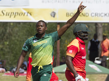 South Africa vs Zimbabwe: Proteas bowlers shine as hosts beat Hamilton Masakadza and Co by 6 wickets in 2nd T20I to clinch series South Africa vs Zimbabwe: Proteas bowlers shine as hosts beat Hamilton Masakadza and Co by 6 wickets in 2nd T20I to clinch series