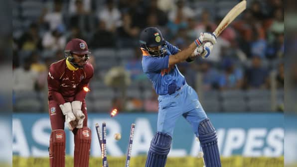 Virat Kohli reaches more milestones, but fails to get India over the line as West Indies win 3rd ODI by 43 runs