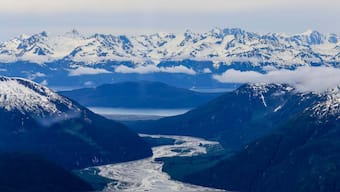 China's melting glacier among world's largest freshwater sources, scientists worried