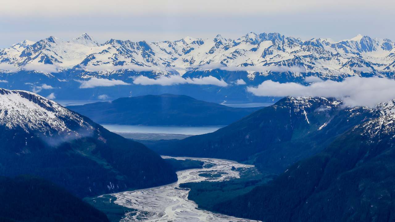 China's melting glacier among world's largest freshwater sources, scientists worried China's melting glacier among world's largest freshwater sources, scientists worried