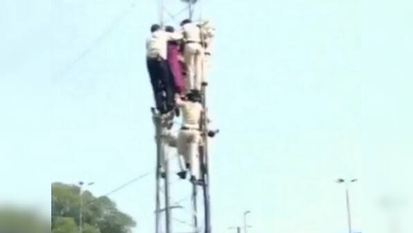 Watch: ASHA worker falls off tower in Bhopal's Polytechnic Chauraha during strike to demand increase in wages