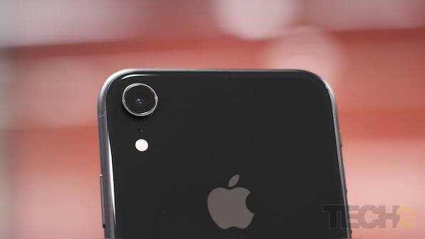 Apple likely to miss Wall Street expectations; valuation drops briefly below $1 trillion
