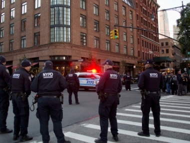 Joe Biden, Robert De Niro receive mail packages similar to crude pipe bombs sent to top Democrats, CNN Joe Biden, Robert De Niro receive mail packages similar to crude pipe bombs sent to top Democrats, CNN