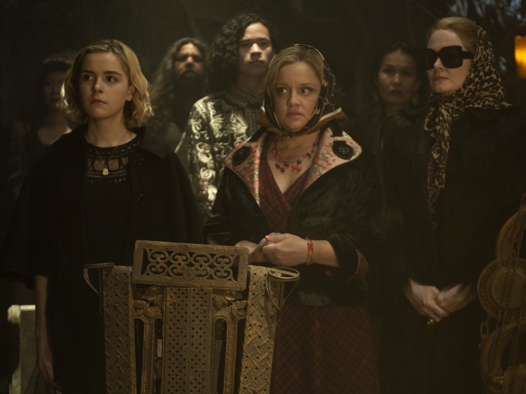 Chilling Adventures of Sabrina trailer: Witch or human? Kiernan Shipka is forced to choose Chilling Adventures of Sabrina trailer: Witch or human? Kiernan Shipka is forced to choose
