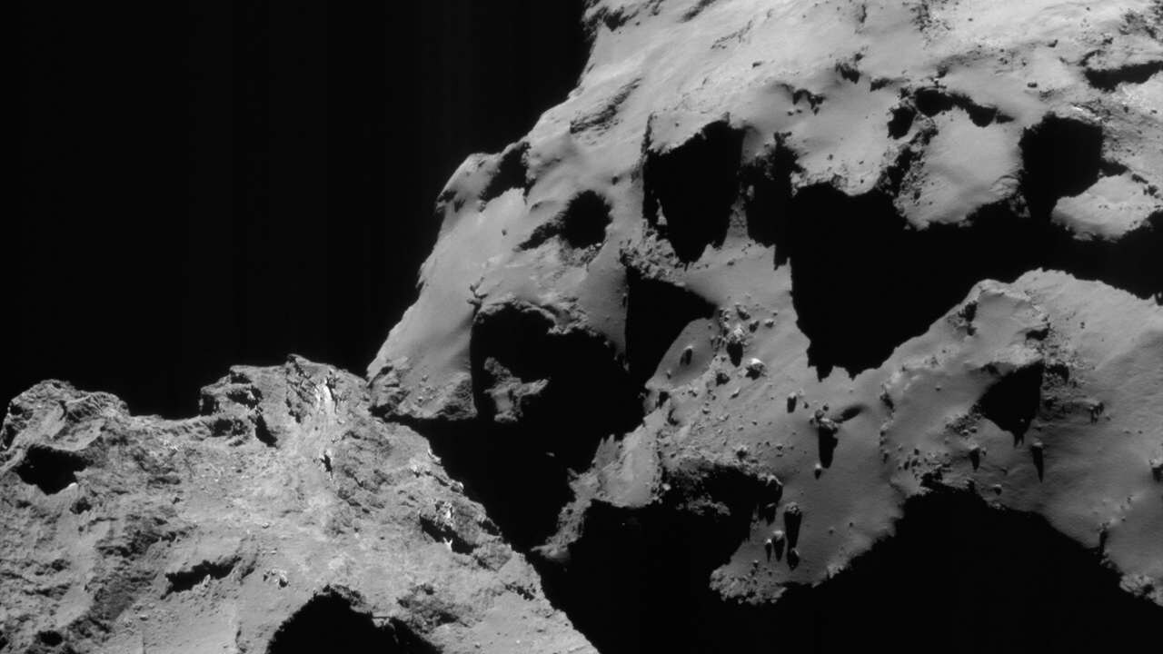 Phosphate compounds may have arrived on Earth delivered by comets, such as comet 67P/Churyumov-Gerasimenko. Credit: ESA/Rosetta/Navcam