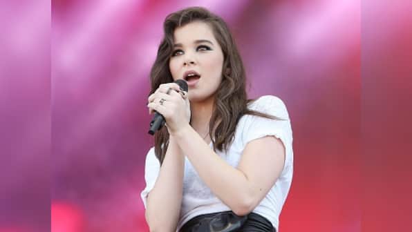 Hailee Steinfeld to play an aspiring pop star in Netflix's upcoming music drama, Idol
