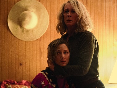 Halloween review round-up: A 'thrilling, brutally violent' sequel that takes you back to John Carpenter’s iconic 1978 original Halloween review round-up: A 'thrilling, brutally violent' sequel that takes you back to John Carpenter’s iconic 1978 original