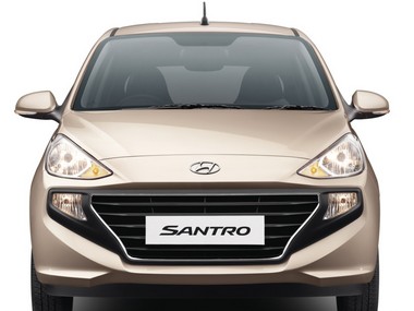 Hyundai Santro makes comeback in India; two variants launched, introductory price starts from Rs 3.89 lakh Hyundai Santro makes comeback in India; two variants launched, introductory price starts from Rs 3.89 lakh