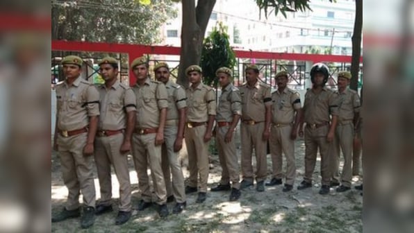 Vivek Tiwari murder: Uttar Pradesh Police constables back accused colleague, observe 'Black Day' to protest his arrest