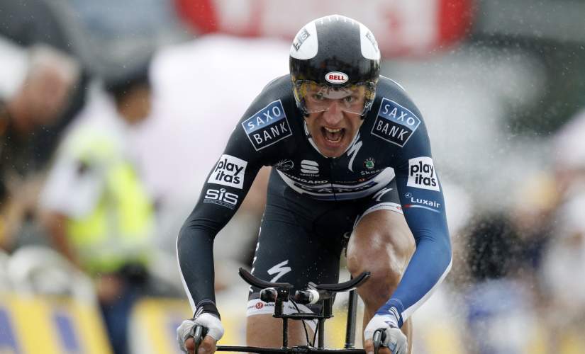 Saxo Bank rider Jens Voigt of Germany cycles during the 8.9km prologue of the Tour de France cycling race in Rotterdam, July 3, 2010. REUTERS/Eric Gaillard (NETHERLANDS - Tags: SPORT CYCLING) - GM1E674010C01
