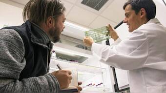 Science lab partners with artist to improve understanding about marine viruses