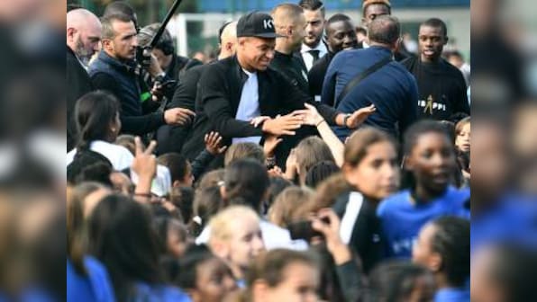 France's Kylian Mbappe given hero's welcome in first return to Bondy after FIFA World Cup triumph
