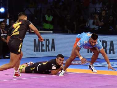Pro Kabaddi League 2018: Maninder Singh leads Bengal Warriors to thrilling win over Telugu Titans Pro Kabaddi League 2018: Maninder Singh leads Bengal Warriors to thrilling win over Telugu Titans