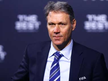 Former Dutch football star Marco van Basten apologises for saying 'sieg heil' during live television show Former Dutch football star Marco van Basten apologises for saying 'sieg heil' during live television show