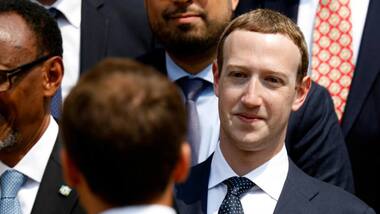 Facebook struggles with angry employees after Apple bans its internal apps