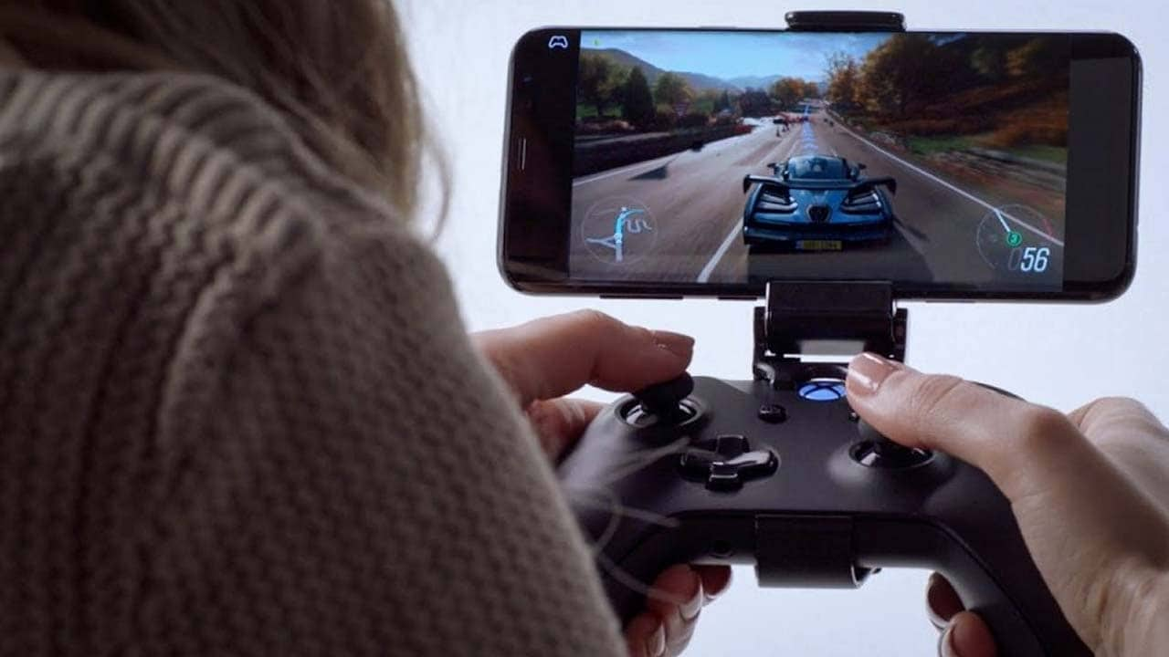 Xbox cloud gaming service hits iOS, Windows PCs in spring 2021