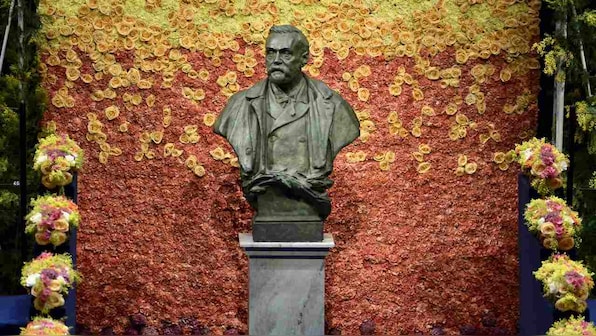 Nobel Prize awards still suffer from wide gender disparity especially in science