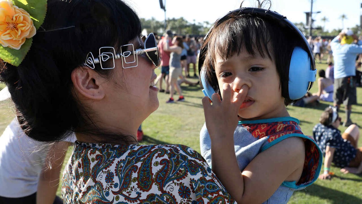 Nose picking by those 65-plus can increase bacteria into brain